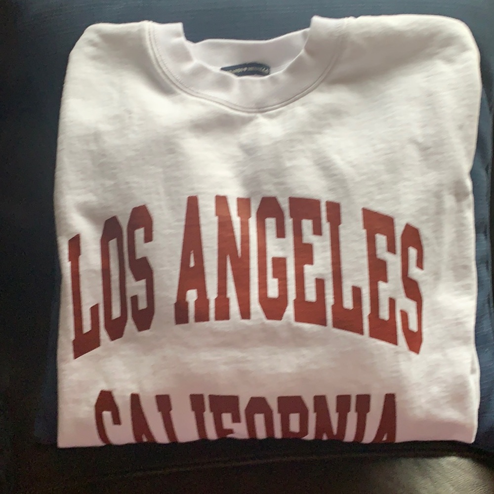 NWOT white/ red LA oversized Erica with pockets